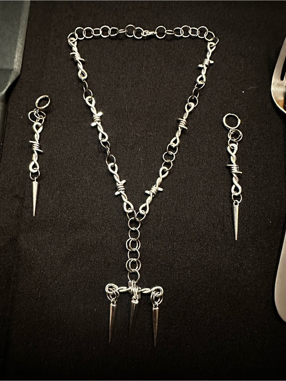 Silver Spike Pendant Necklace and Earring Set - Edgy Chain Design